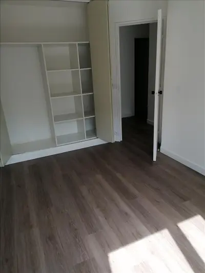 un appartement à Paris
