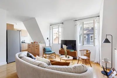 un appartement à Paris