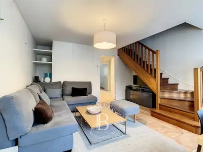 un appartement à Paris
