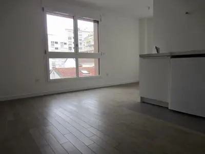 un appartement à Paris