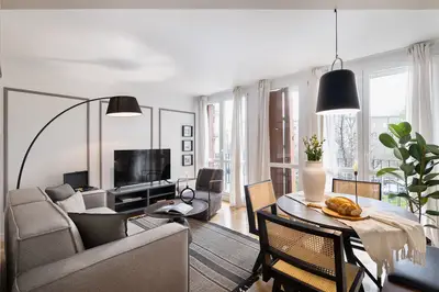 un appartement à Paris
