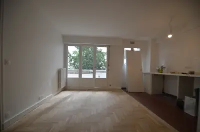 un appartement à Paris
