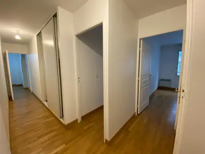 un appartement à Paris
