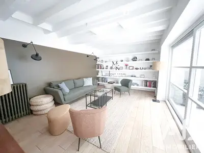 a house in Paris