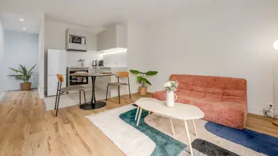 un appartement à Paris