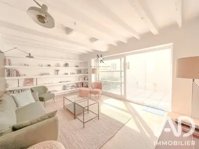 a house in Paris