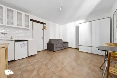 un studio à Paris