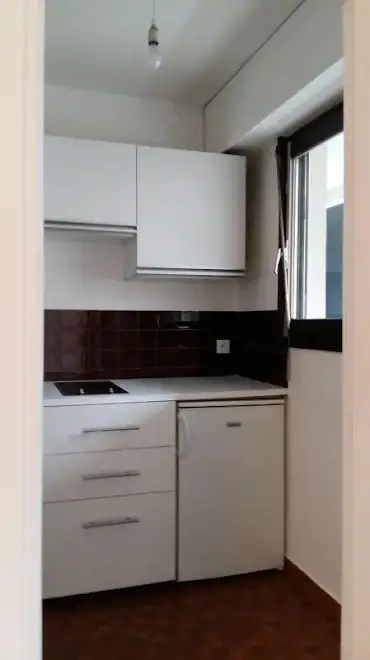un studio à Paris