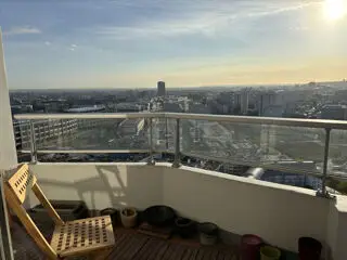 un studio à Paris