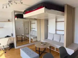 un studio à Paris