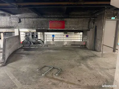 Parking/box 12 m² Paris