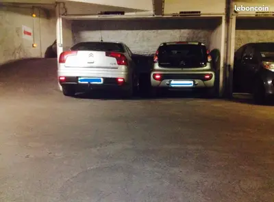 Parking 10 m² Paris 9eme