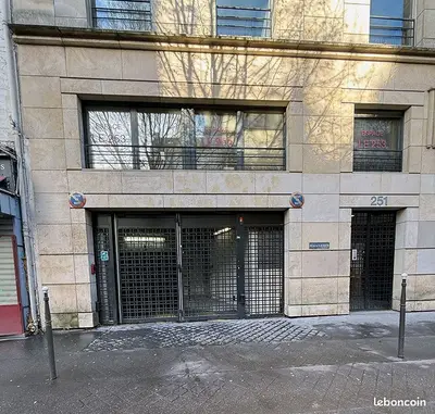 Garage/box 12 m² Paris