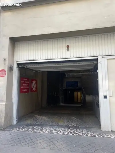 Parking 8 m² Paris
