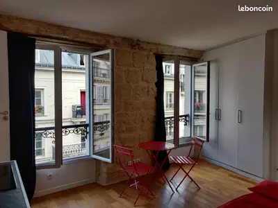 Charmant studio, à Paris 9e