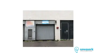 Parking/box 12 m² PARIS 13