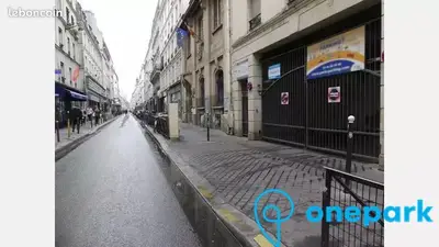Parking/box 12 m² PARIS 11