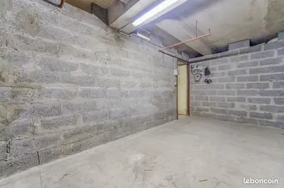 Cave 11 m² Paris