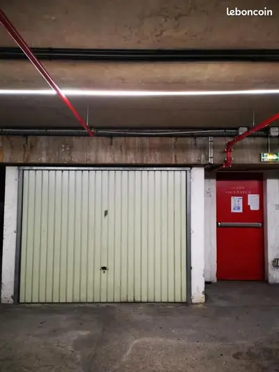 Garage/box 14 m² Paris