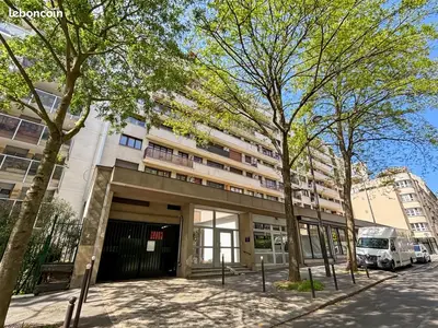 Garage/box 11 m² Paris