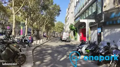Parking/box 12 m² PARIS 10