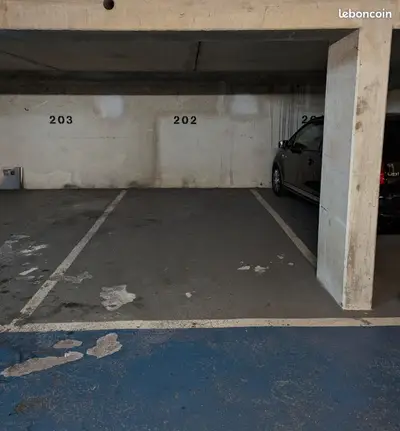 Parking/box 12 m² PARIS