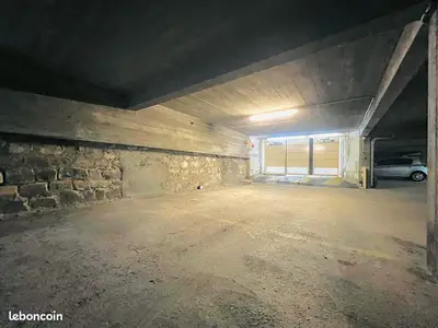 Parking/box 10 m² PARIS