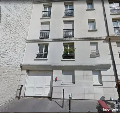 Parking 15 m² Paris