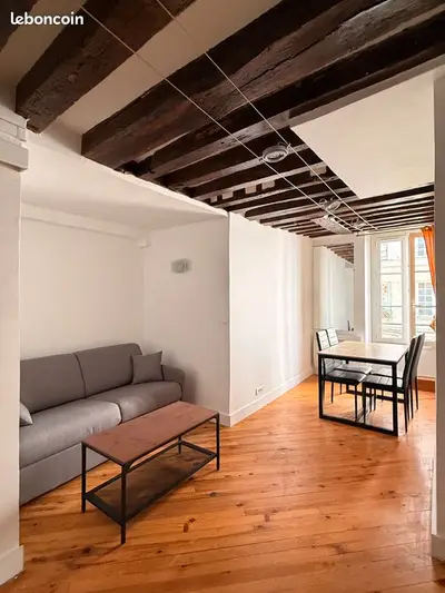 Studio Marais / Place des Vosges