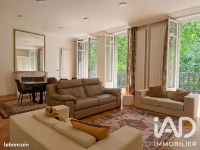 Appartement 6 pièces 175 m²