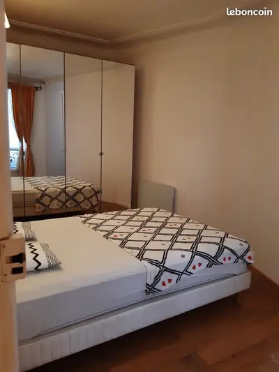 F2 ,40m² paris 17 idéal couple sans frais d'agence