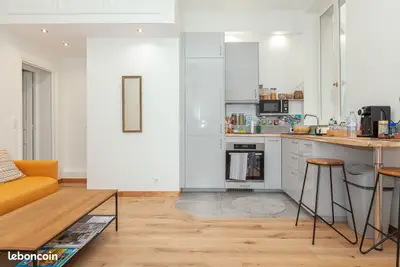 F2 40 m2 PARIS Village d'Auteuil