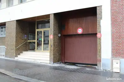 Parking/box 11 m² PARIS