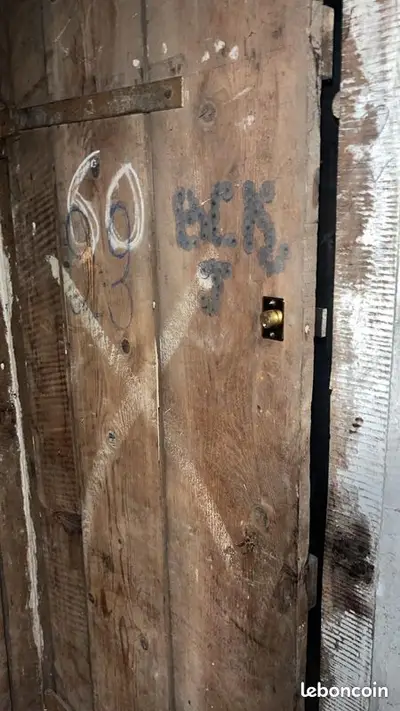 Cave sèche, saine et sécurisée - Général Bizot - 2 m²