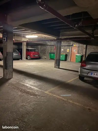 Garage/box 10 m² Paris