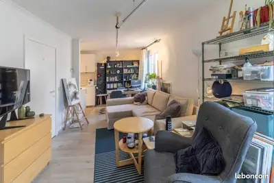 Studio meublé très bon état