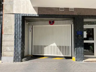Garage 10 m² Paris