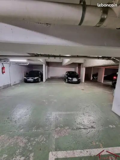 Parking 7 m² Paris