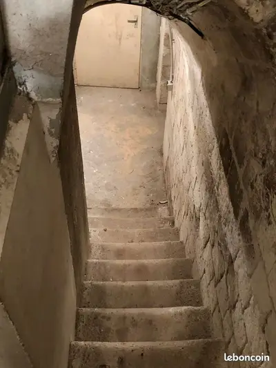 Cave 4m2
