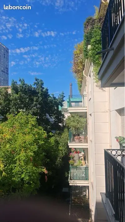Studio meublé avec balcon