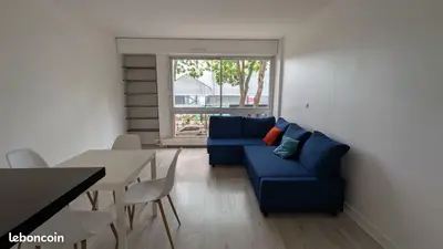 Loue appartement sans vis-à-vis - 2 pièces - 44m² - Paris 19ème