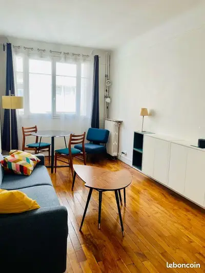 Meublé 24 m² · Paris 9e · visites 25 juillet