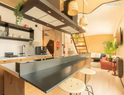 Maison 5 pièces 425 m²