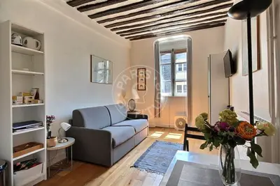 Studio 18m² 5 (1) Montorgueil, Paris 2 Lift 989 € /Month Available from 04 juin 2027