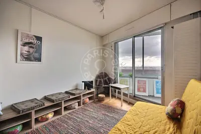 Studio 24m² 5 (2) Place d'Italie, Paris 13 Lift 1 200 € /Month Available from 08 Aug 2026