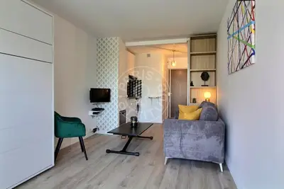 Studio 24m² Porte de Vincennes, Paris 20 Balcony • Parking 1 065 € /Month Available from 13 Jul 2026