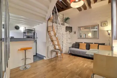 Studio alcove 30m² 5 (3) Saint-Germain, Paris 6 1 700 € /Month Available from 16 Jul 2026