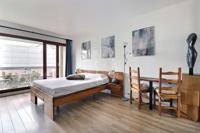 Studio 32m² 5 (1) Bastille, Paris 4 Balcony • Lift From 1 505 € /Month Available from 02 Sep 2026