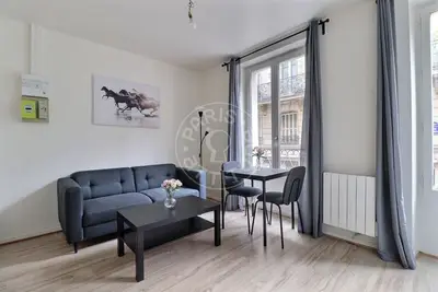Studio alcove 23m² Faubourg Saint-Martin, Paris 10 1 200 € /Month Available from 04 Jul 2026