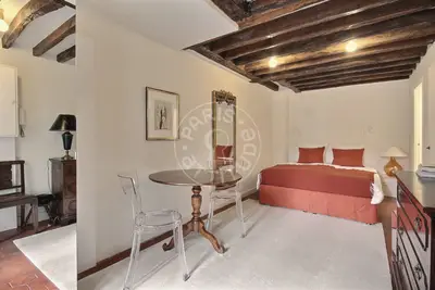 Studio 20m² Châtelet, Paris 1 1 249 € /Month Available from 01 Oct 2026